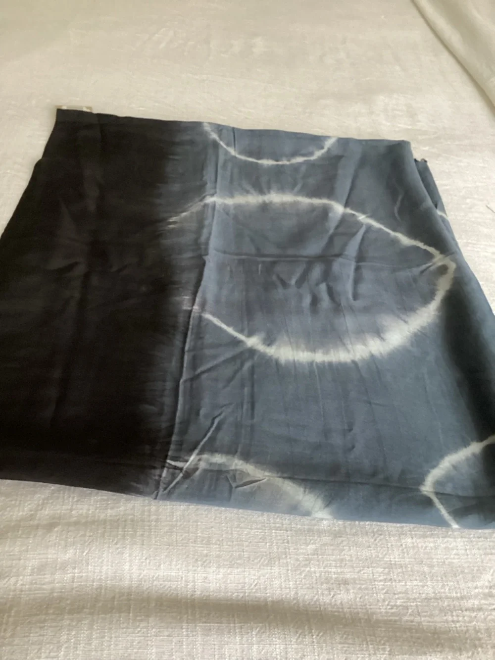 LUA Silk Linen Scarf Charcoal Tie Dye 33”x77” Lightweight Luxury Wrap NWT